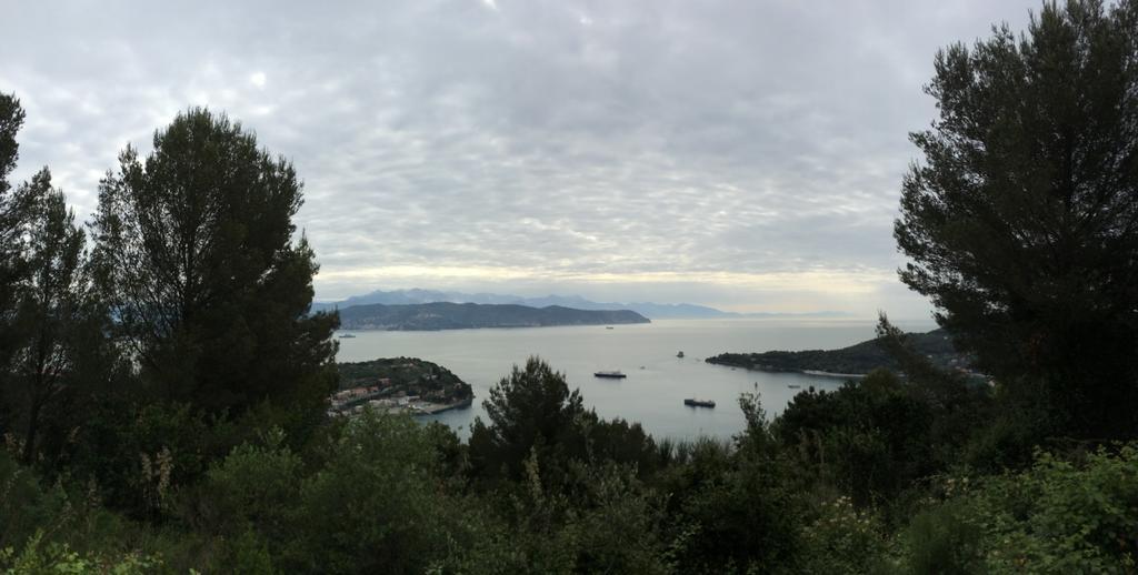 Appartamento Un Giorno Di Sole Lerici Bagian luar foto